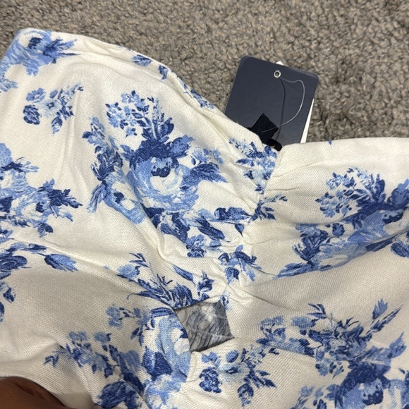 NWT Tullea Monteau LA Linen Top Strapless Medium - Picture 2 of 3